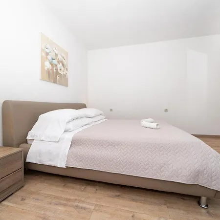 Apartmán Gorgeous In With Wifi *